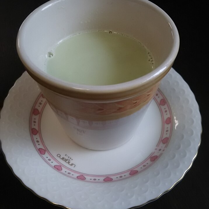 栄養満点(^^)抹茶風きな粉ミルク